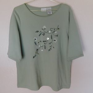 White Stag Top Ladies Size XL 16/18 Sage Green Embroidered Button Floral Casual